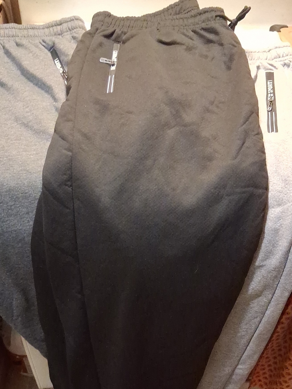 3- 2XL LINED JOGGING PANTS Zip Pockets